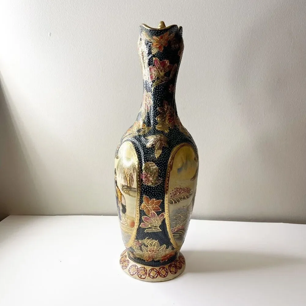 Vintage Satsuma Vase Pitcher Gold Handle 20th Century Chinoiserie Hand Painted‎